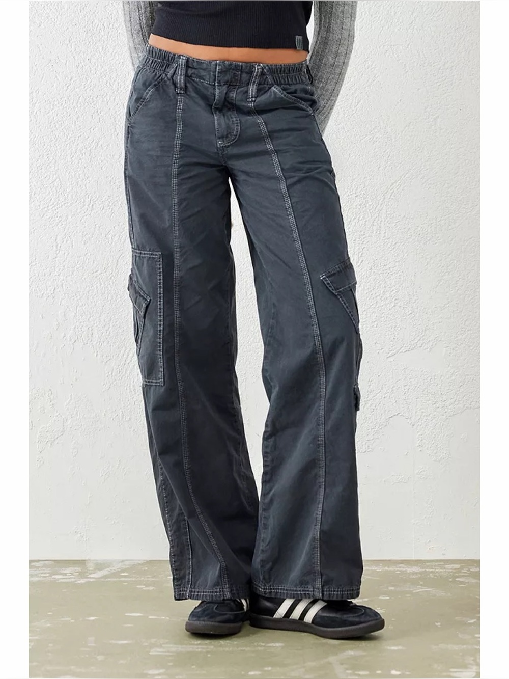 BDG Urban Outfitters Black Contrast Stitch Low Rise Baggy Cargo - Picture 1 of 11